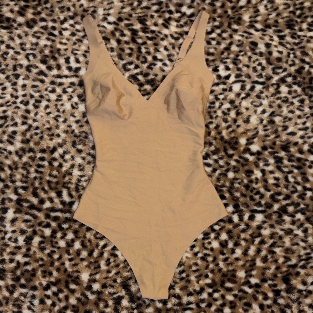 Skims shape wear